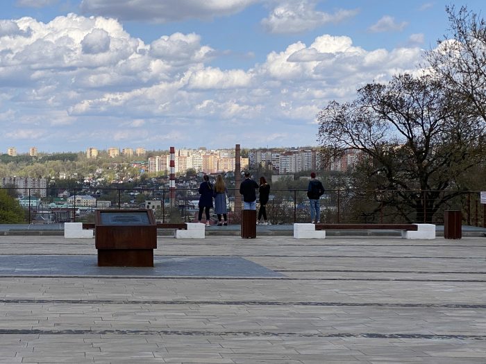 смотровая площадка у памятника павшим войнам в смоленске
